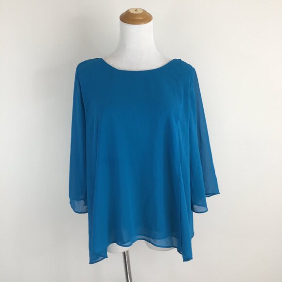 NWT SOFT SURROUNDINGS Petite Seaport Ethereality Top Front Back Overlays Shirt - Picture 5 of 14